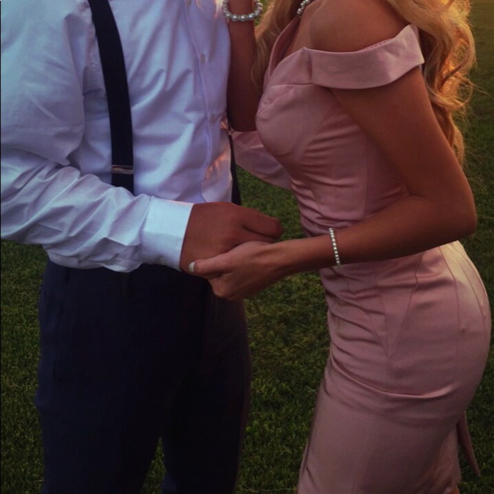 Dress - Picture 4 of 5